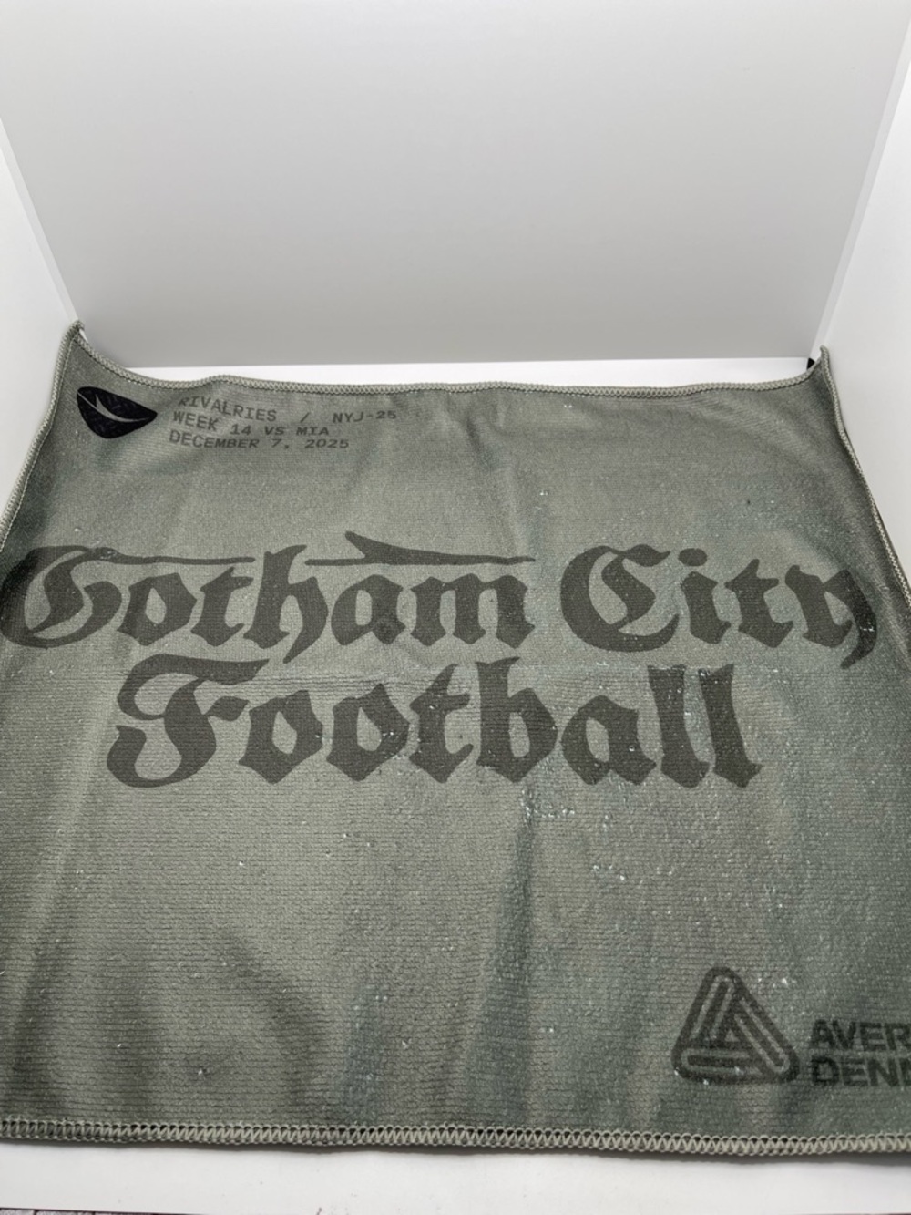 Two New York Jets Gotham City Rivalry Football Rally Towels Brand New
New